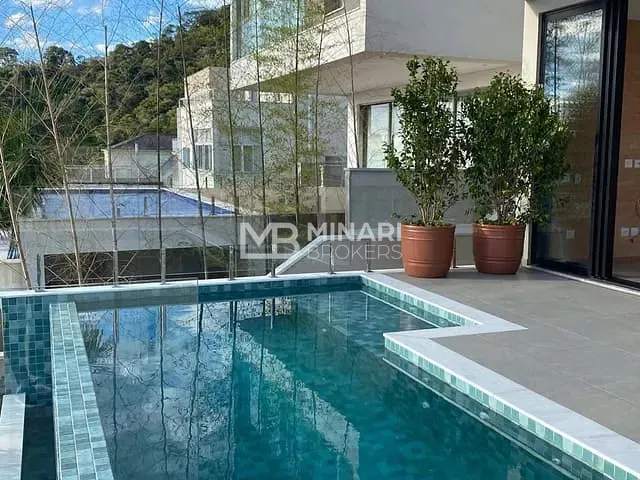 Casa 3 quartos e 5 banheiros, à venda, no bairro Alphaville em Santana de Parnaíba