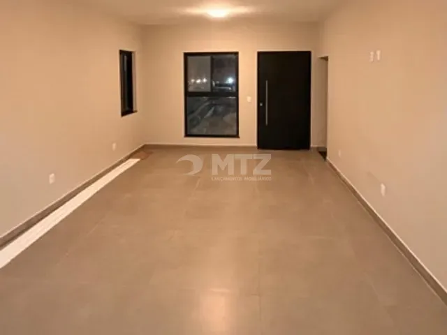 Casa 4 quartos e 5 banheiros, à venda, no bairro Sociedade Hípica de Botucatu em Botucatu