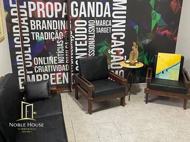 Casa à venda ou para alugar, no bairro Centro em Vinhedo