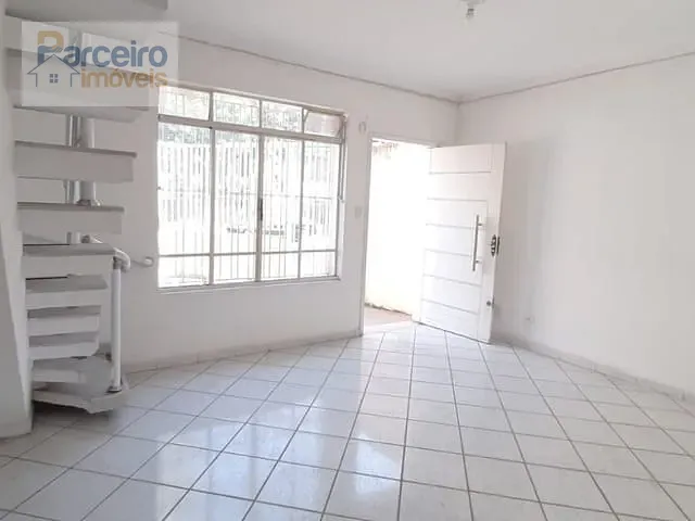 Casa 2 quartos e 2 banheiros, à venda, no bairro Parque São Jorge em São Paulo
