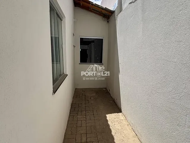 Casa 2 quartos e 1 banheiro, à venda, no bairro Topázio em Petrolina