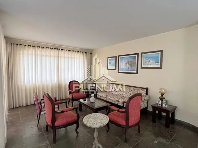 Casa com 580m² 4 quartos e 3 banheiros, à venda, no bairro Jardim Claret em Rio Claro