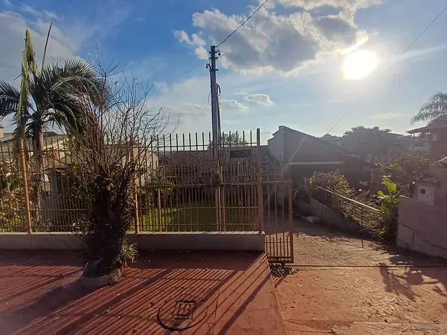 Casa 2 quartos e 1 banheiro, para alugar, no bairro Pindorama em Ijuí