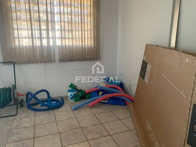 Casa com 360m² 3 quartos e 1 banheiro, à venda, no bairro Jardim Vila Boa em Goiânia