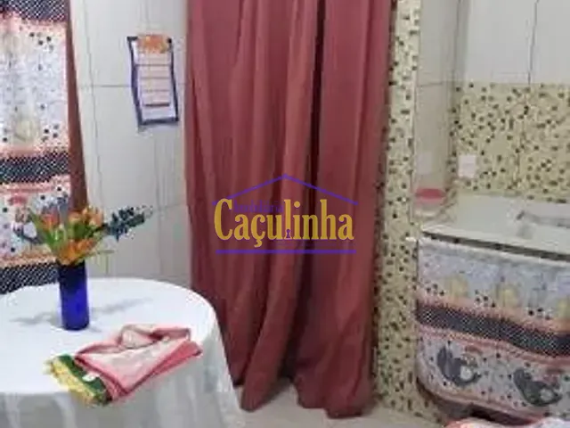 Casa com 120m² 2 quartos e 3 banheiros, à venda, no bairro Figueira em Arraial do Cabo