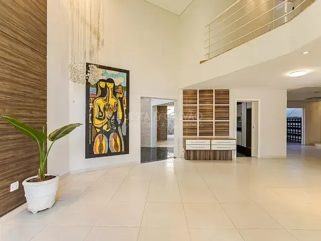 Casa com 320m² 4 quartos e 5 banheiros, à venda, no bairro Campo Comprido em Curitiba