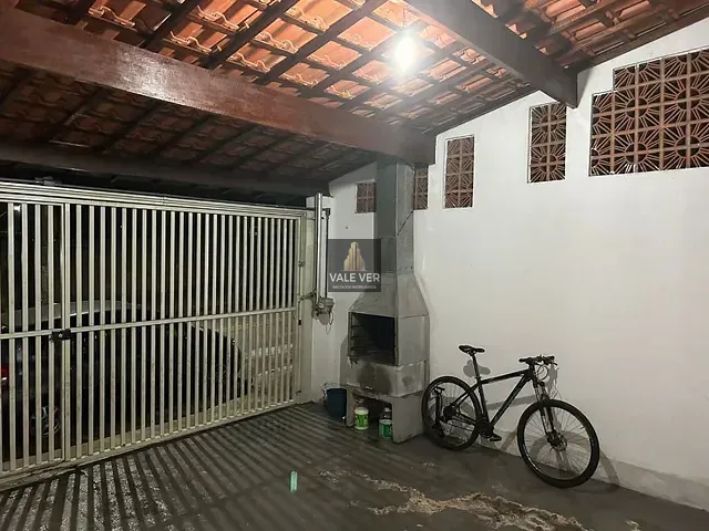 Casa com 105m² 2 quartos e 1 banheiro, à venda, no bairro Jardim Uirá em São José dos Campos