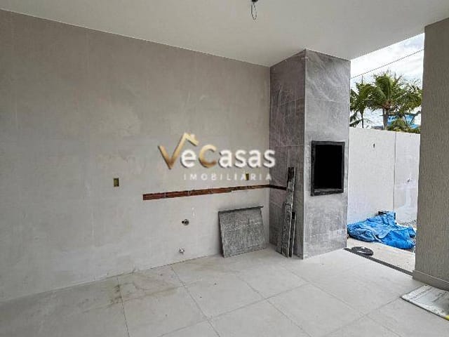 Casa com 150m² 3 quartos e 4 banheiros, à venda, no bairro Costazul em Rio das Ostras
