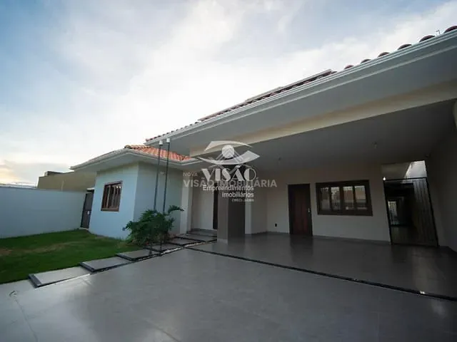 Casa com 600m² 3 quartos e 1 banheiro, à venda, no bairro Jardim Paraiso em Sinop
