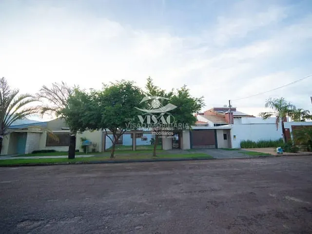 Casa com 600m² 3 quartos e 1 banheiro, à venda, no bairro Jardim Paraiso em Sinop