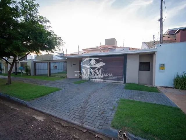 Casa com 600m² 3 quartos e 1 banheiro, à venda, no bairro Jardim Paraiso em Sinop