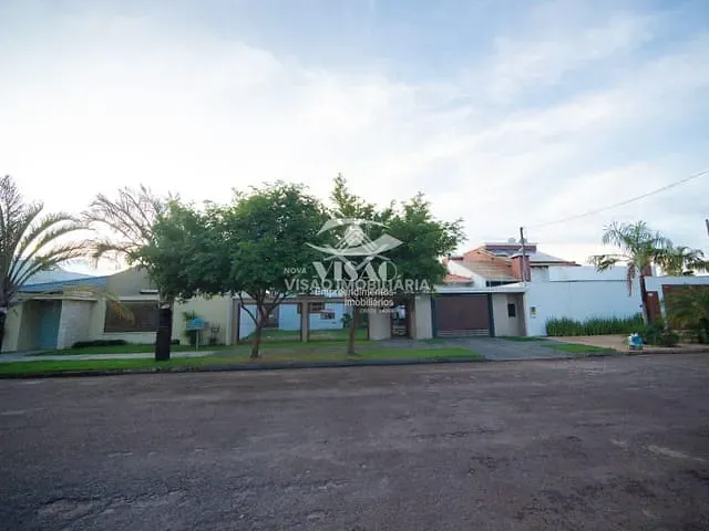 Casa com 600m² 3 quartos e 1 banheiro, à venda, no bairro Jardim Paraiso em Sinop
