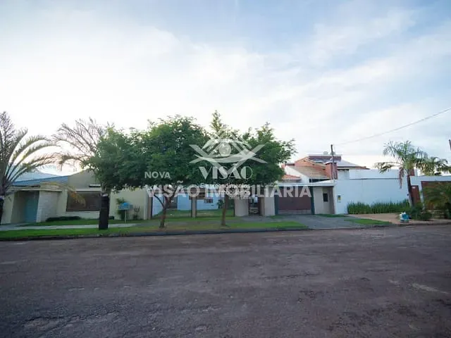 Casa com 600m² 3 quartos e 1 banheiro, à venda, no bairro Jardim Paraiso em Sinop