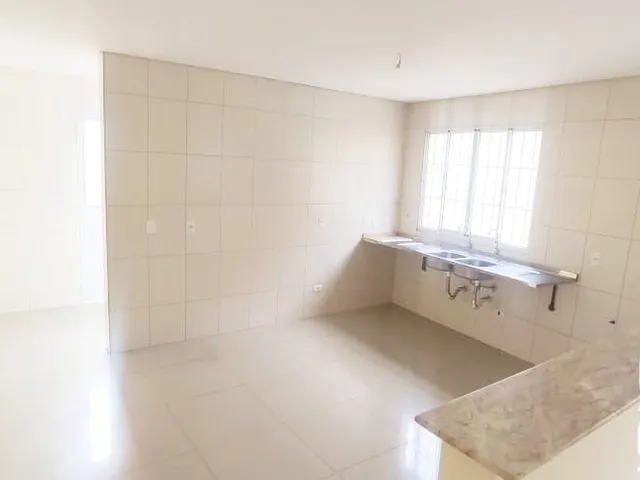 Casa com 150m² 3 quartos e 3 banheiros, à venda ou para alugar, no bairro Cidade São Francisco em São Paulo