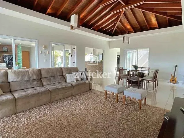 Casa com 600m² 3 quartos e 6 banheiros, à venda, no bairro Residencial Primavera em Piratininga