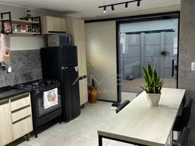 Casa com 300m² 2 quartos e 2 banheiros, à venda, no bairro Três Vendas em Pelotas