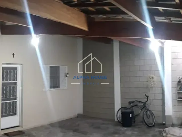 Casa com 200m² 3 quartos e 2 banheiros, à venda, no bairro Residencial Parque das Palmeiras em Pindamonhangaba