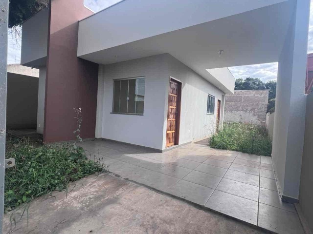 Casa 3 quartos e 1 banheiro, à venda, no bairro Residencial Parque da Raposa em Apucarana