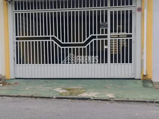 Casa com 325m² 2 quartos e 2 banheiros, à venda, no bairro Cidade São Mateus em São Paulo