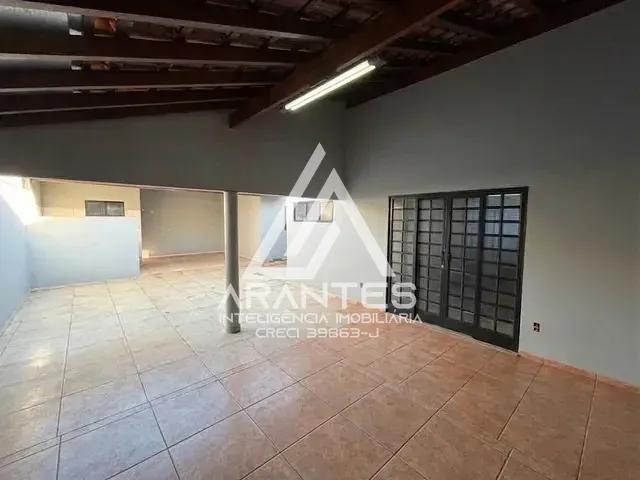 Casa 3 quartos e 2 banheiros, para alugar, no bairro São José em Barretos