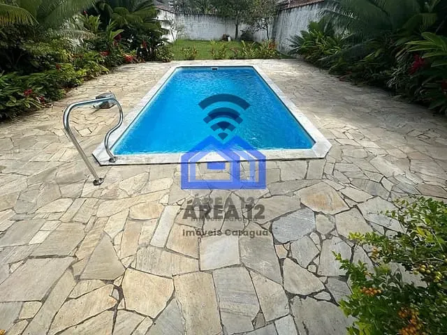 Casa com 600m² 3 quartos e 2 banheiros, à venda, no bairro Martim de Sá em Caraguatatuba