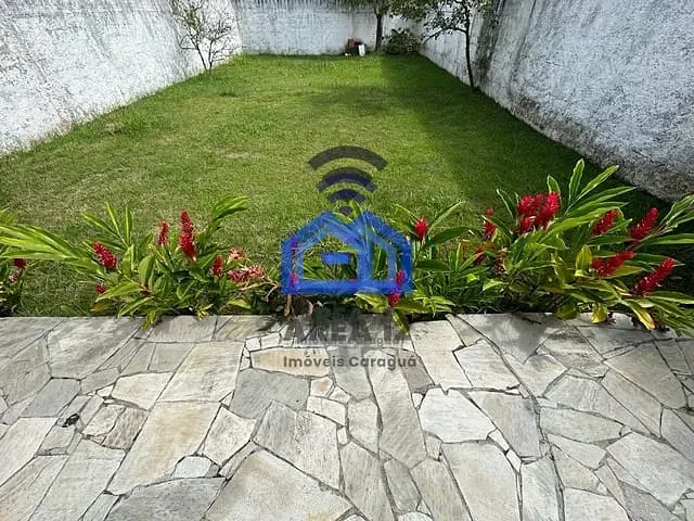 Casa com 600m² 3 quartos e 2 banheiros, à venda, no bairro Martim de Sá em Caraguatatuba