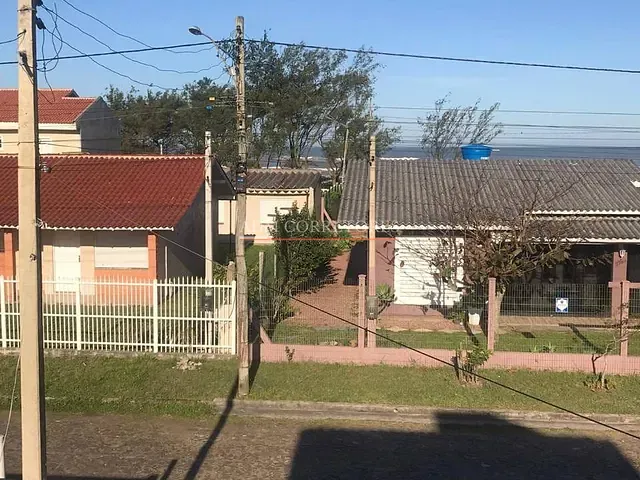 Casa com 400m² 4 quartos e 2 banheiros, à venda, no bairro TRAMANDAÍ em Tramandaí
