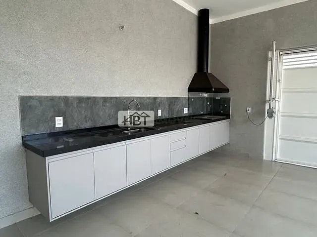 Casa com 242m² 3 quartos e 3 banheiros, à venda, no bairro Vila Coralina em Bauru