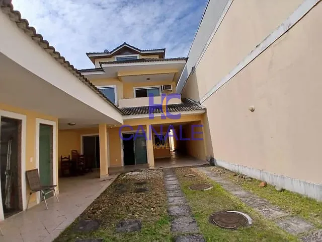 Casa com 400m² 6 quartos e 5 banheiros, à venda, no bairro Barra da Tijuca em Rio de Janeiro