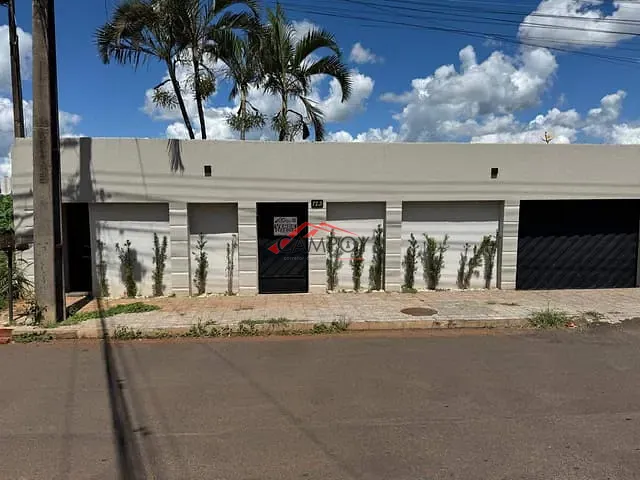 Casa com 396m² 4 quartos e 4 banheiros, à venda, no bairro Jardim Espanha em Apucarana