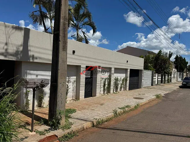 Casa com 396m² 4 quartos e 4 banheiros, à venda, no bairro Jardim Espanha em Apucarana
