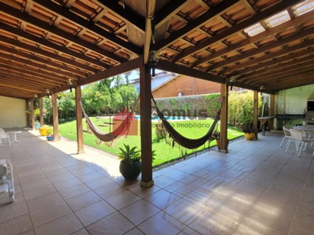 Casa à venda, no bairro Praia Grande em Ubatuba