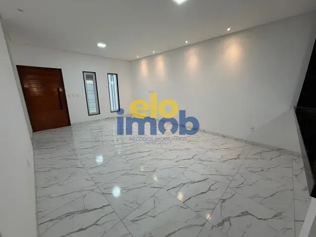 Casa 2 quartos e 2 banheiros, à venda, no bairro Luiz Gonzaga em Caruaru