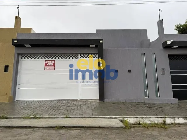 Casa 2 quartos e 2 banheiros, à venda, no bairro Luiz Gonzaga em Caruaru