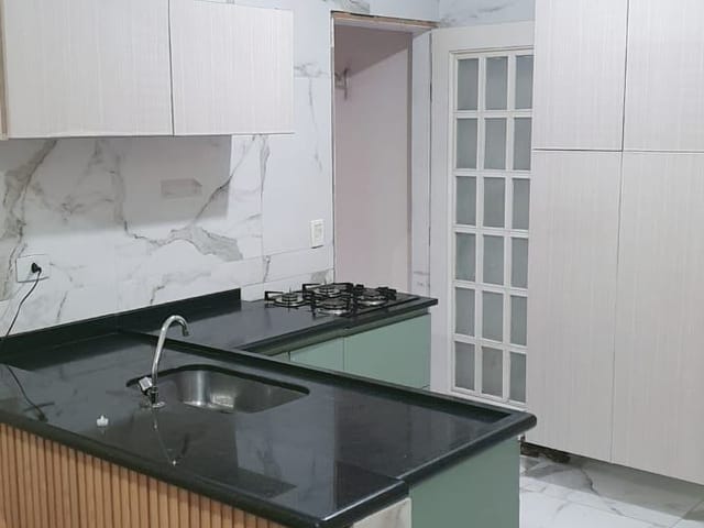 Casa 3 quartos e 1 banheiro, à venda, no bairro Jardim Continental em Londrina
