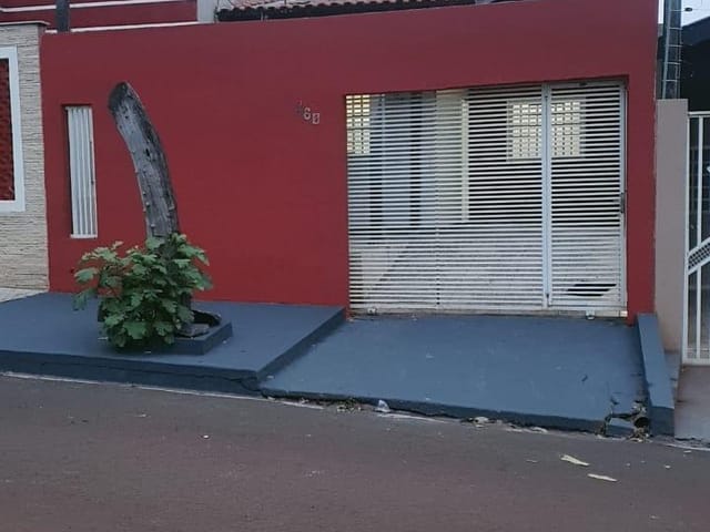 Casa 3 quartos e 1 banheiro, à venda, no bairro Jardim Continental em Londrina