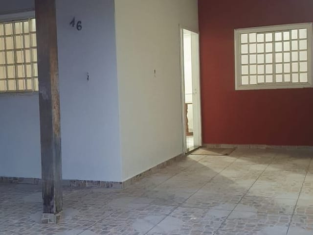 Casa 3 quartos e 1 banheiro, à venda, no bairro Jardim Continental em Londrina