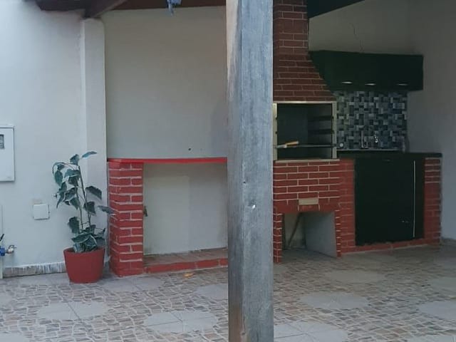 Casa 3 quartos e 1 banheiro, à venda, no bairro Jardim Continental em Londrina