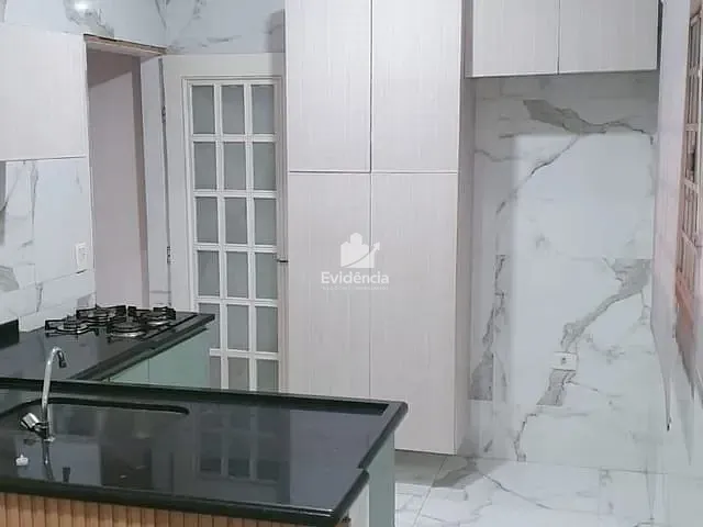 Casa 3 quartos e 1 banheiro, à venda, no bairro Jardim Continental em Londrina