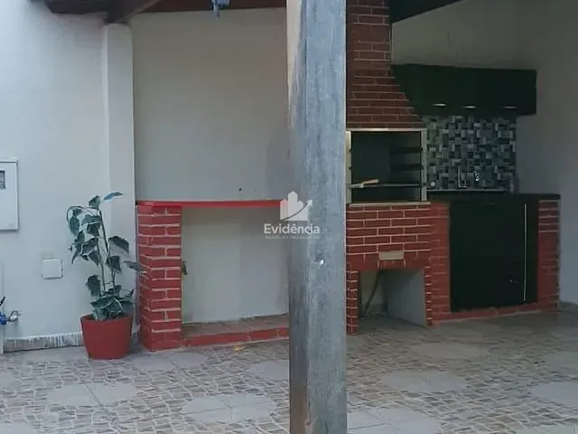 Casa 3 quartos e 1 banheiro, à venda, no bairro Jardim Continental em Londrina
