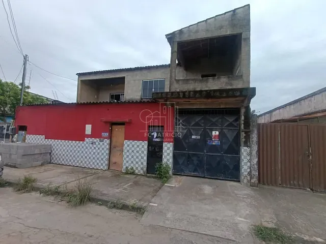 Casa 4 quartos e 3 banheiros, à venda, no bairro Vila Maria Helena em Duque de Caxias