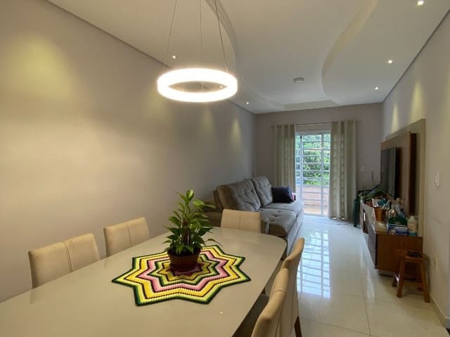 Casa com 418m² 4 quartos e 2 banheiros, à venda, no bairro Vila Belvedere em Americana