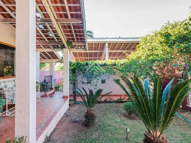 Casa com 1000m² 3 quartos e 5 banheiros, à venda, no bairro Jardim Celeste em Jundiaí