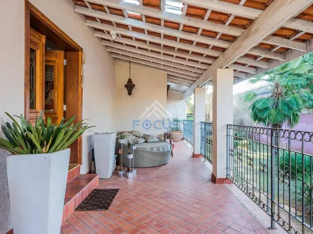 Casa com 1000m² 3 quartos e 5 banheiros, à venda, no bairro Jardim Celeste em Jundiaí