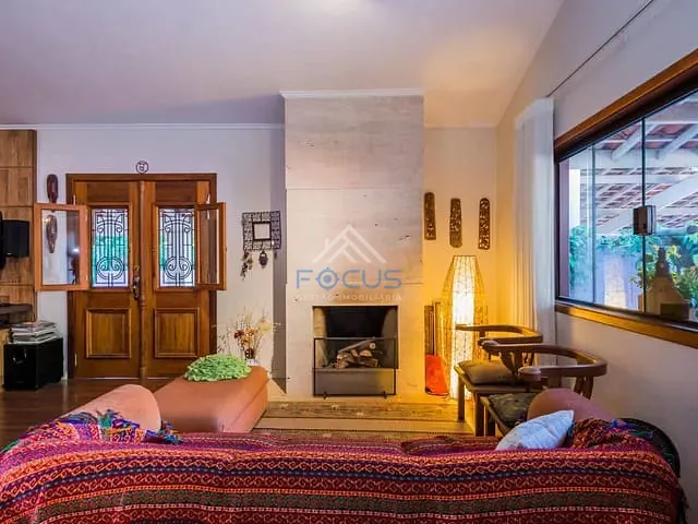 Casa com 1000m² 3 quartos e 5 banheiros, à venda, no bairro Jardim Celeste em Jundiaí
