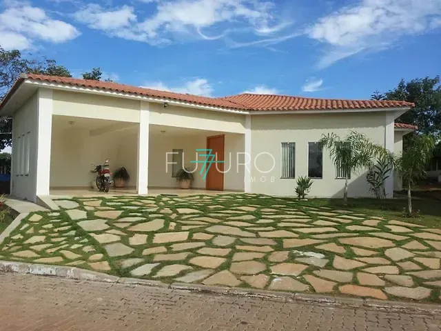 Casa com 1500m² 3 quartos e 3 banheiros, para alugar, no bairro Setor Habitacional Jardim Botânico em Brasília
