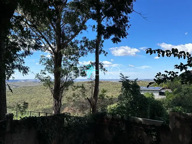 Casa com 1500m² 3 quartos e 3 banheiros, para alugar, no bairro Setor Habitacional Jardim Botânico em Brasília