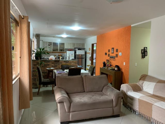 Casa com 140m² 6 quartos e 2 banheiros, à venda, no bairro Santa Rosa em Niterói