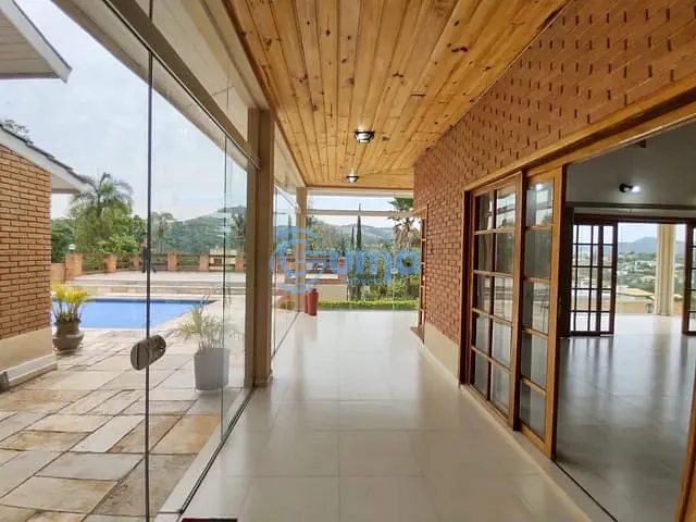 Casa com 1700m² 3 quartos e 4 banheiros, à venda, no bairro Condomínio Jardim das Palmeiras em Bragança Paulista