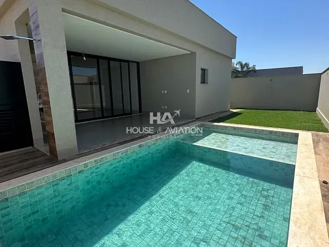 Casa com 406m² 4 quartos e 6 banheiros, à venda, no bairro Portal do Sol Green em Goiânia